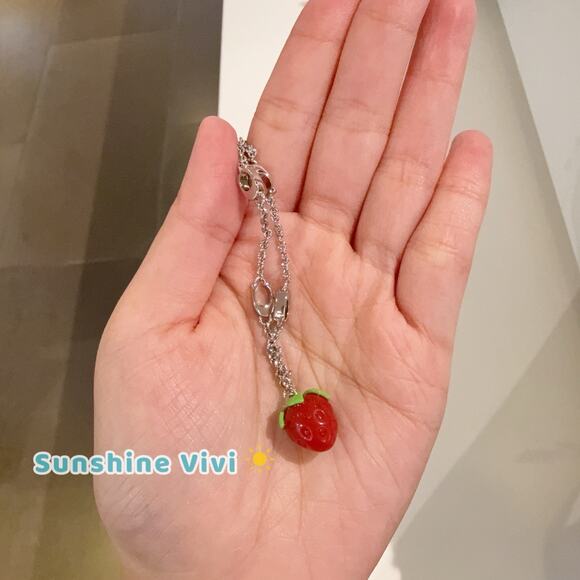 NWT COACH CBB21 Strawberry Charm Bracelet Silver/Multi - Picture 4 of 6